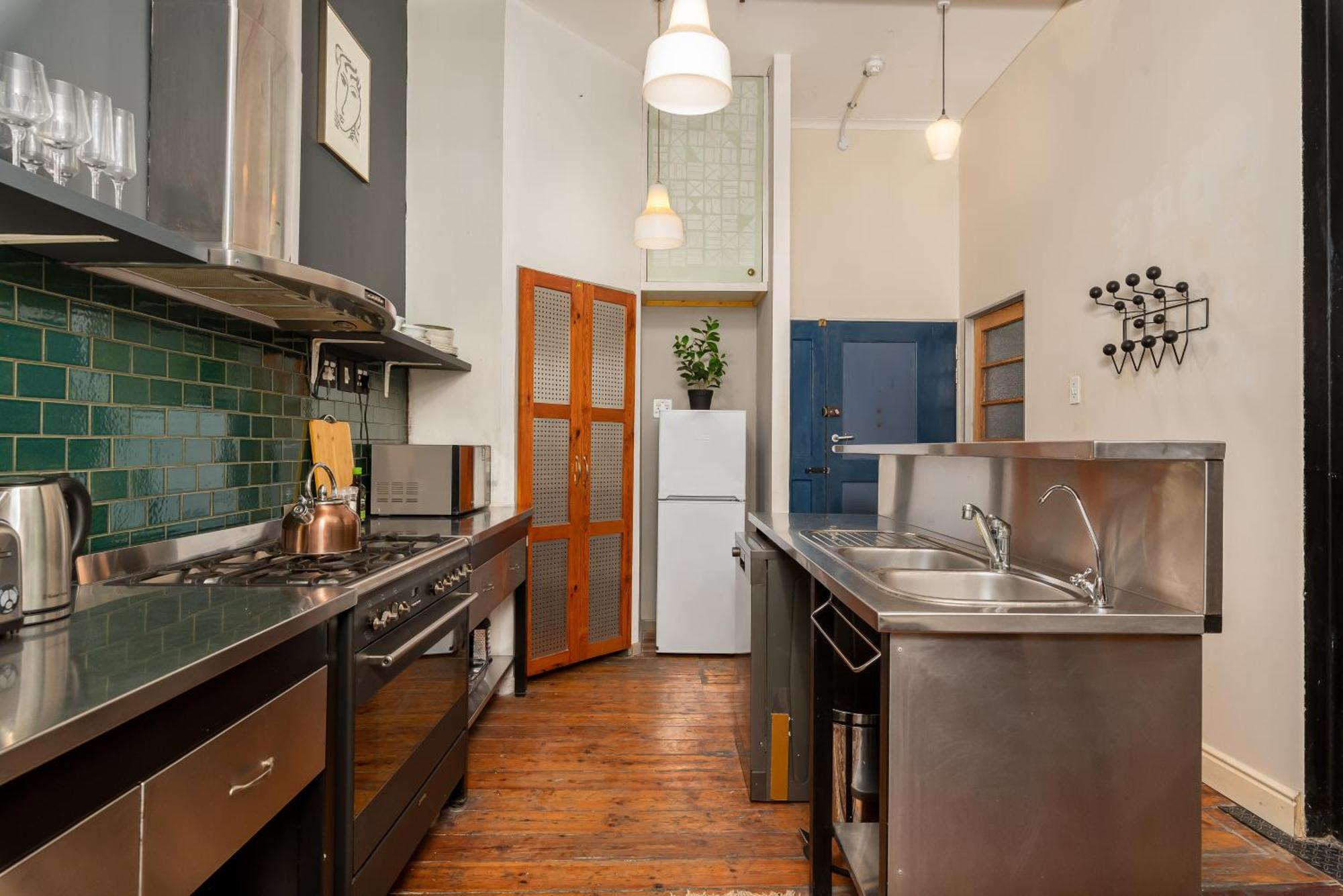Wolroy House 303 Apartment *