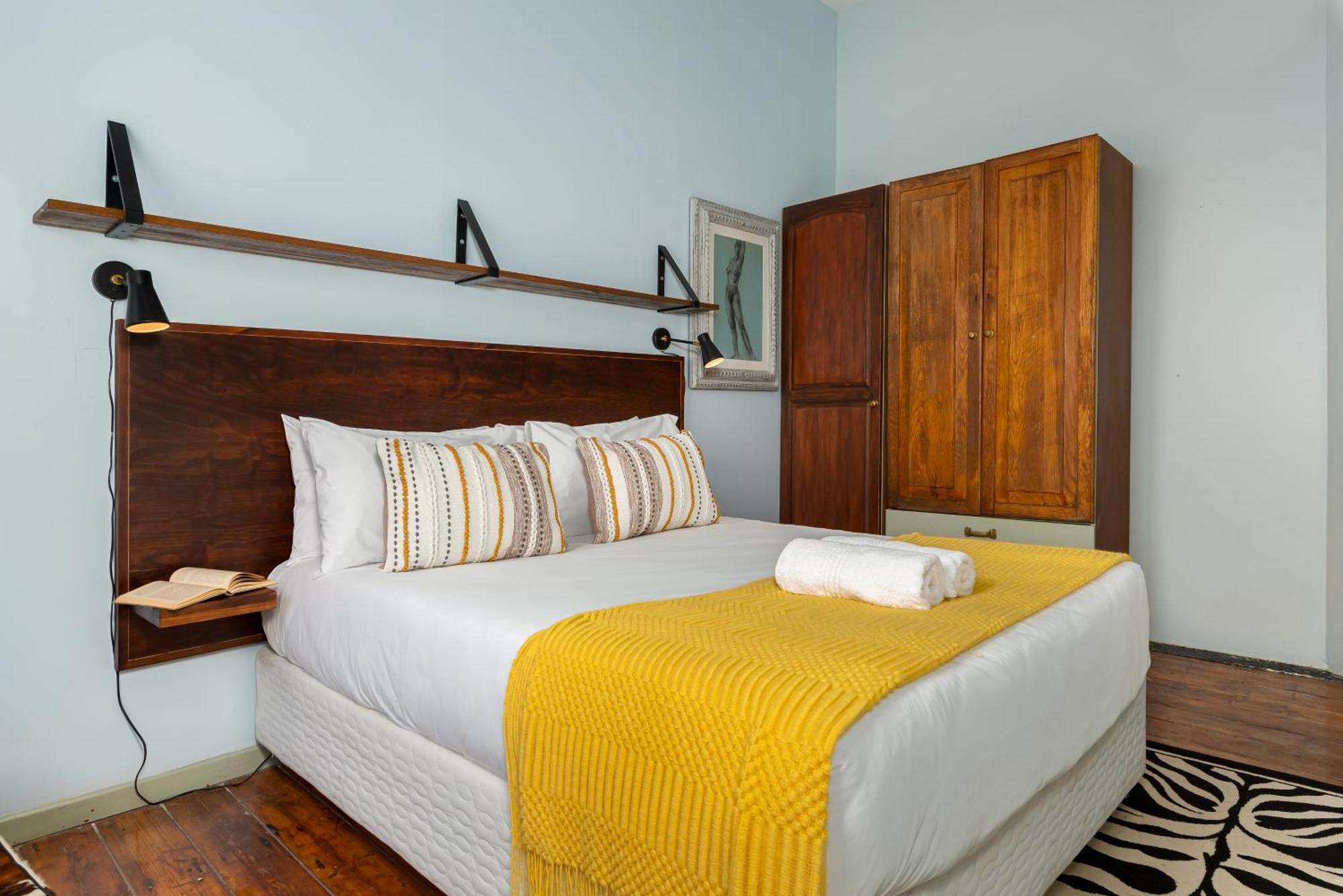 Wolroy House 303